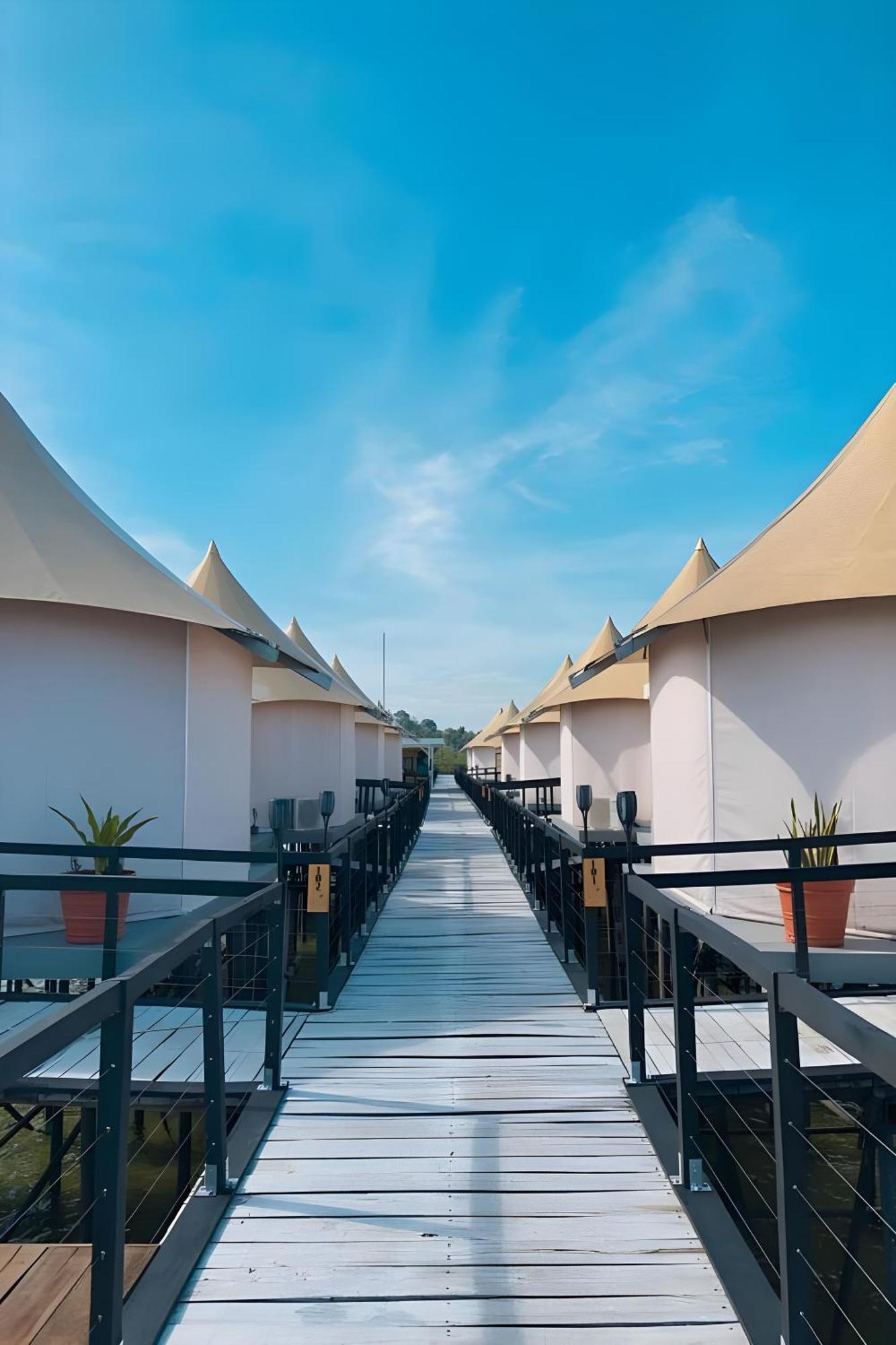 Kiki Beach Resort, Batam Galang Island Ngoại thất bức ảnh